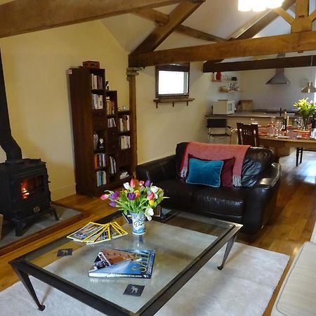Glanhenwye Courtyard Cottages Glasbury Ngoại thất bức ảnh