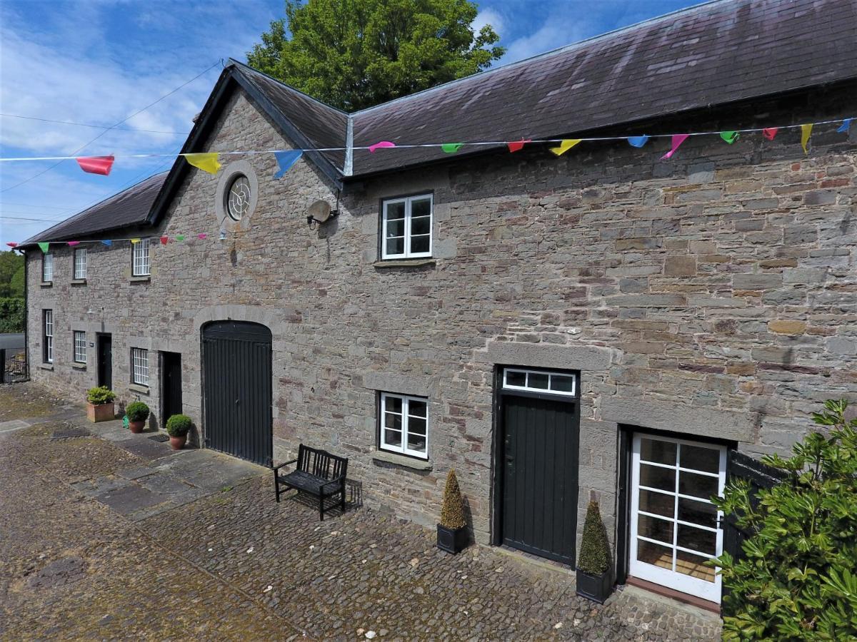 Glanhenwye Courtyard Cottages Glasbury Ngoại thất bức ảnh